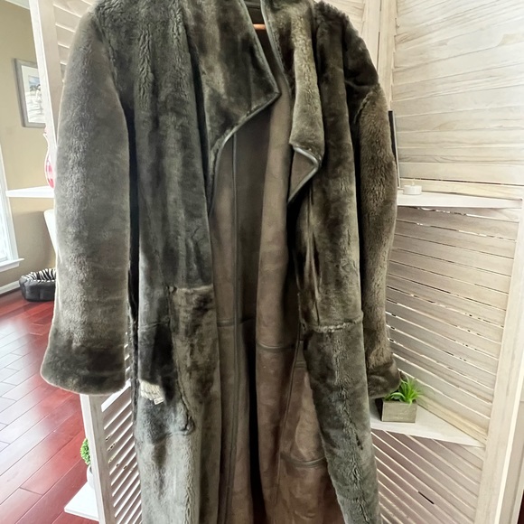 Mac Douglas Shearling Fur and Suede Coat - Picture 10 of 11